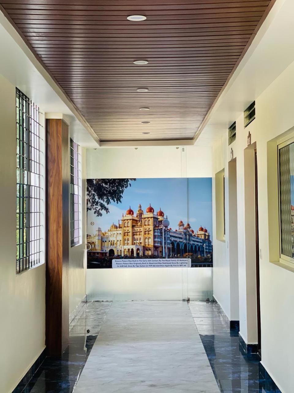 Hotel Boss Palace Mysore Buitenkant foto